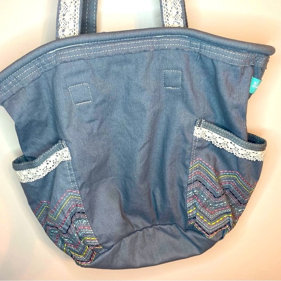 Thirty-One Gray Tote with Lace and Chevron Accents - Picture 7 of 8